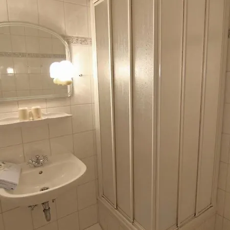 Erna Im Friesenhaus Sieben-linden Apartment *
