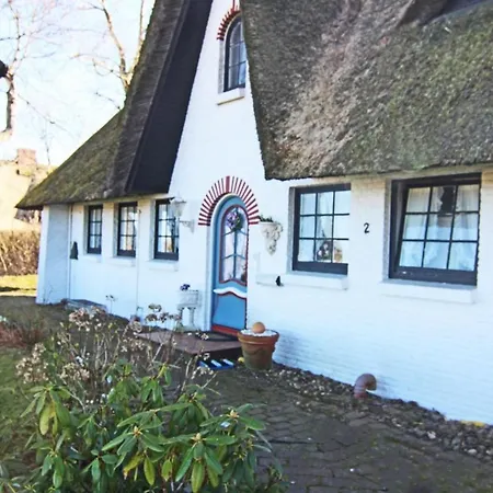 Erna Im Friesenhaus Sieben-linden